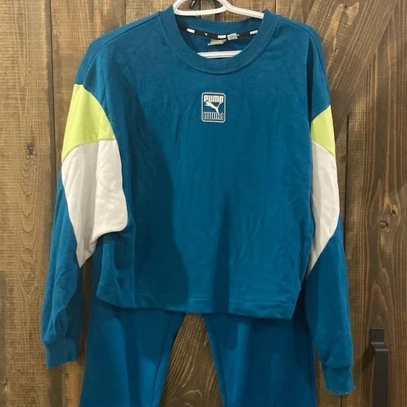 Puma Track Suit - Picture 4 of 15